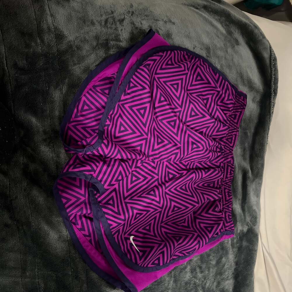 Nike Women's Tempo Dri-Fit Purple Geometric Triangle Running Shorts